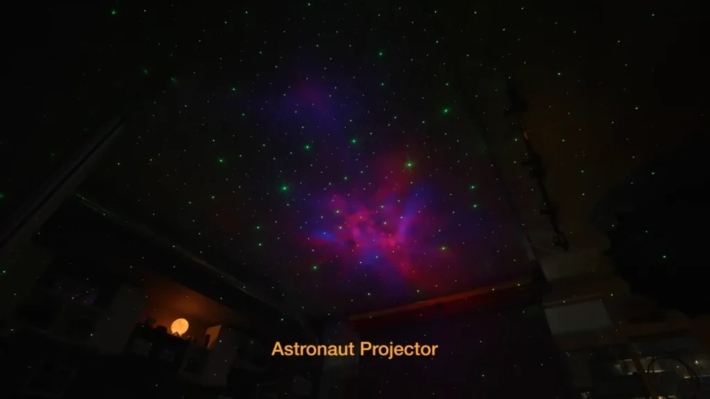 Astronaut Projector Color